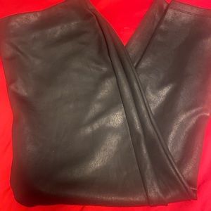 Black pants polyester/spandex 38 1/2 in length.  HDN Leather. Macy's.